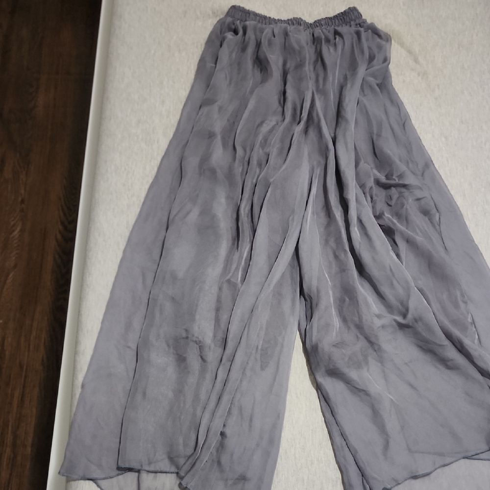 Flowy Gray Wide-Leg Pants